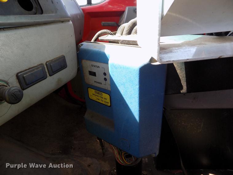 image for item DD5903 2000 Sterling L7500 oil distribution truck