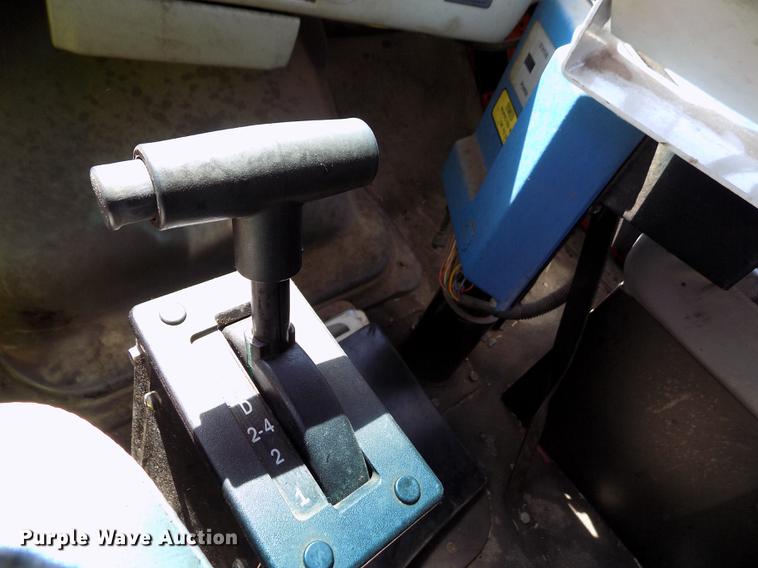 image for item DD5903 2000 Sterling L7500 oil distribution truck