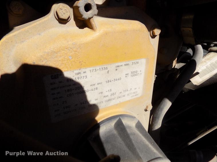 image for item DD5903 2000 Sterling L7500 oil distribution truck