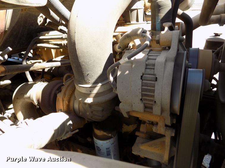 image for item DD5903 2000 Sterling L7500 oil distribution truck