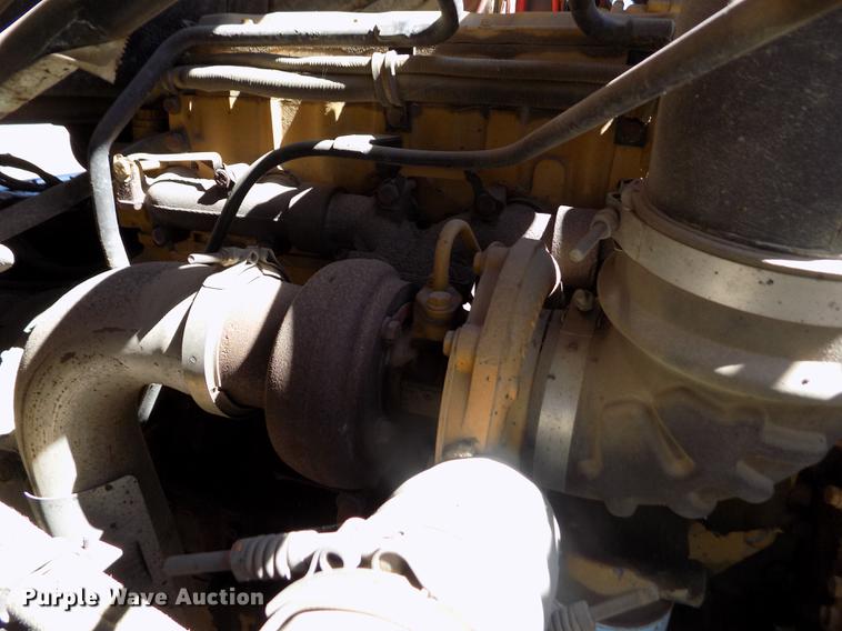 image for item DD5903 2000 Sterling L7500 oil distribution truck