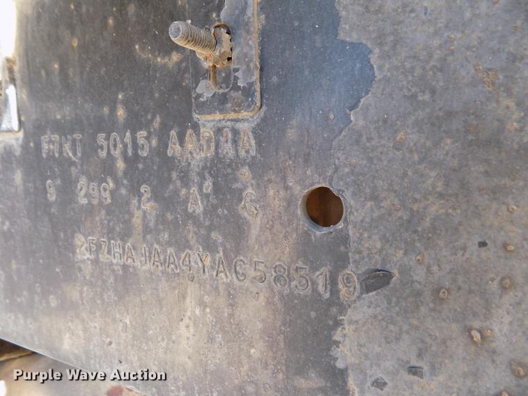 image for item DD5903 2000 Sterling L7500 oil distribution truck