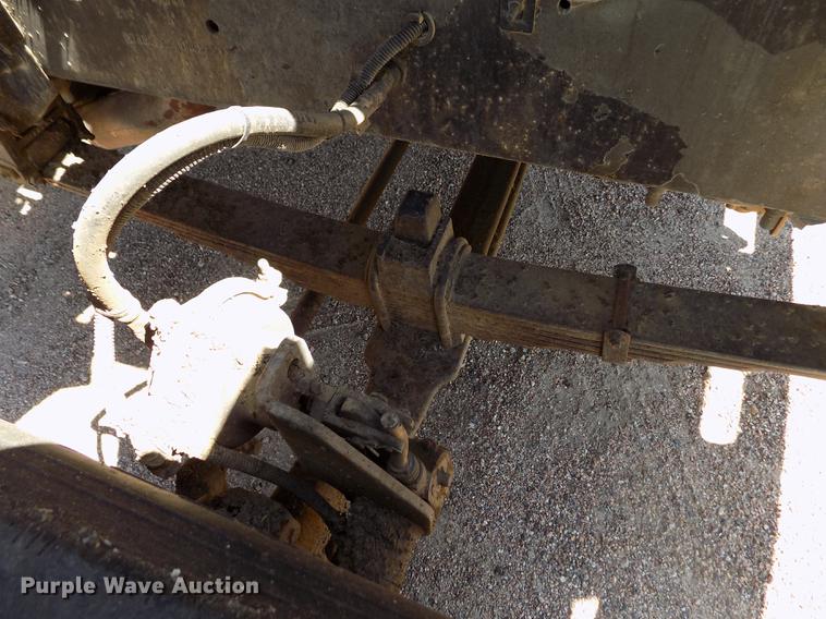 image for item DD5903 2000 Sterling L7500 oil distribution truck