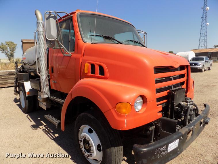 image for item DD5903 2000 Sterling L7500 oil distribution truck