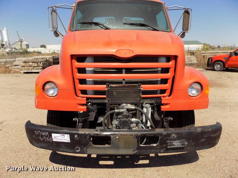 image for item DD5903 2000 Sterling L7500 oil distribution truck