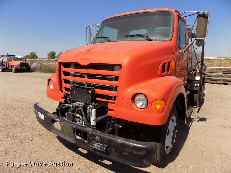image for item DD5903 2000 Sterling L7500 oil distribution truck