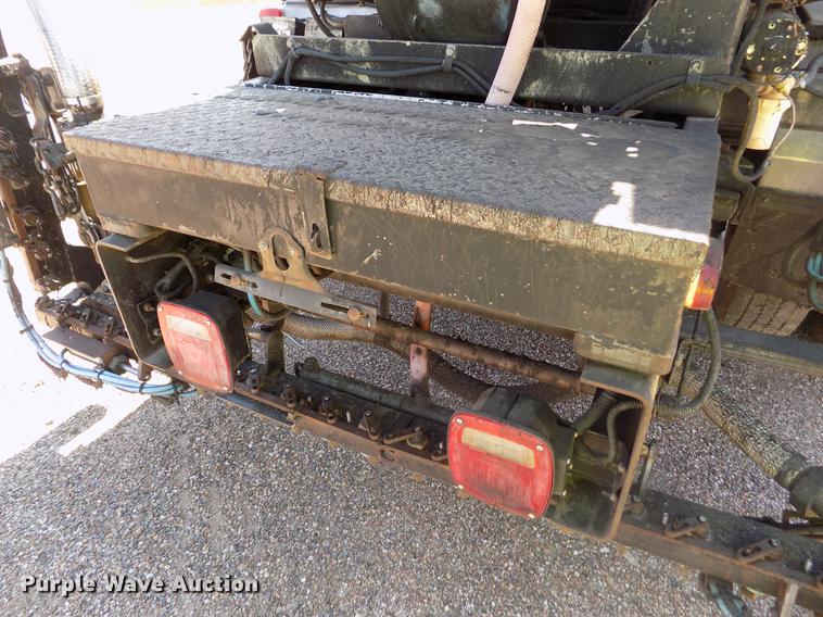 image for item DD5903 2000 Sterling L7500 oil distribution truck