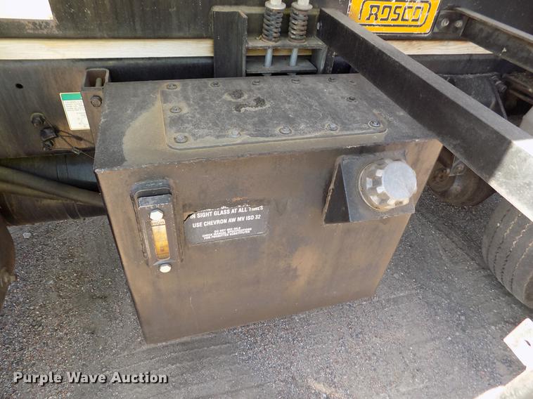 image for item DD5903 2000 Sterling L7500 oil distribution truck