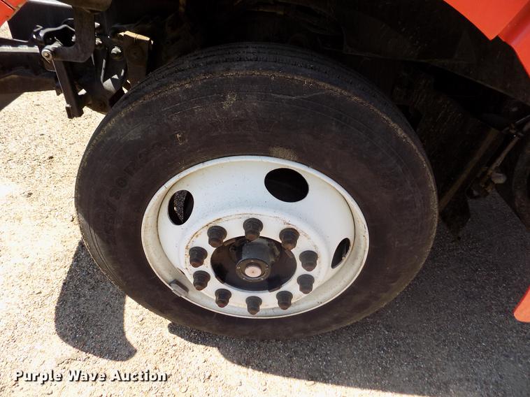 image for item DD5903 2000 Sterling L7500 oil distribution truck