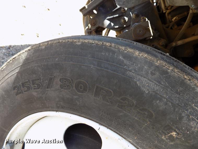 image for item DD5903 2000 Sterling L7500 oil distribution truck