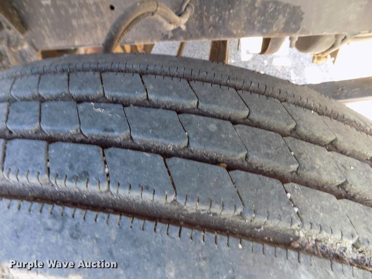 image for item DD5903 2000 Sterling L7500 oil distribution truck