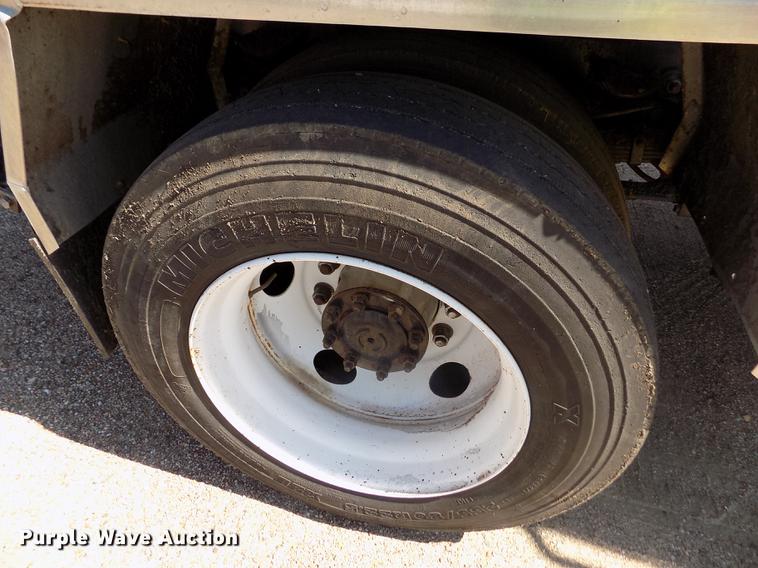 image for item DD5903 2000 Sterling L7500 oil distribution truck