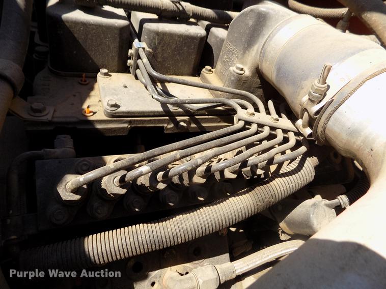 image for item DD5904 1998 Ford F800 oil distribution truck