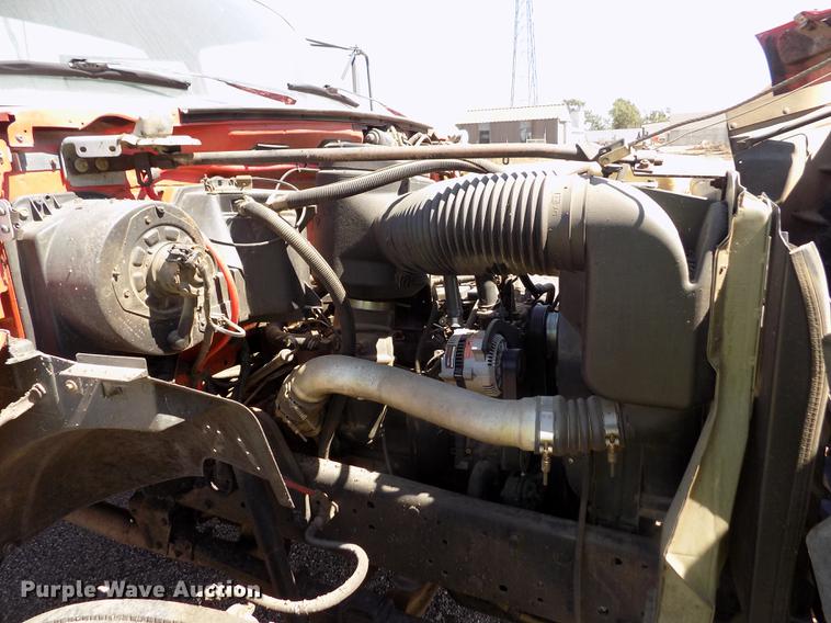 image for item DD5904 1998 Ford F800 oil distribution truck