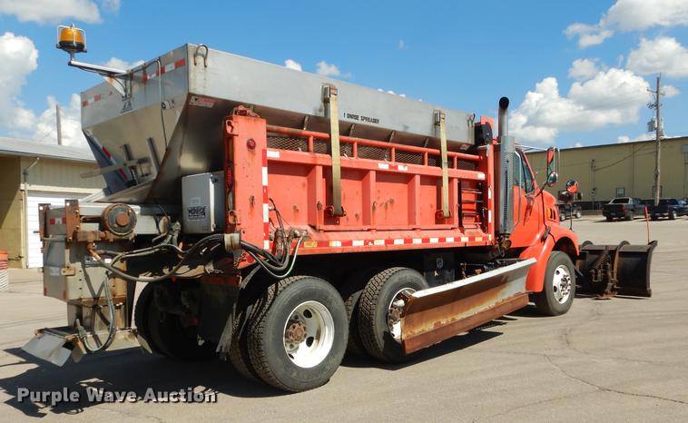 image for item DD6460 2003 Sterling LT7500 dump truck