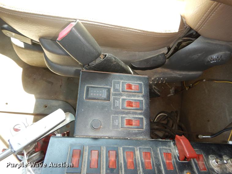 image for item DD6460 2003 Sterling LT7500 dump truck