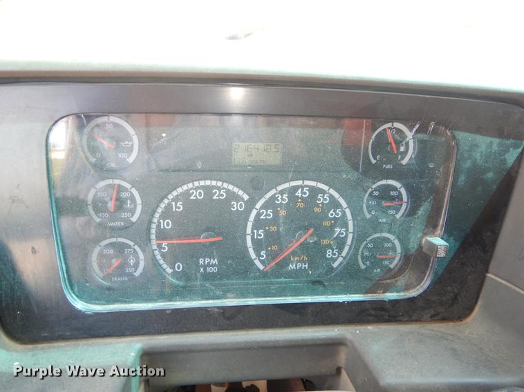 image for item DD6460 2003 Sterling LT7500 dump truck