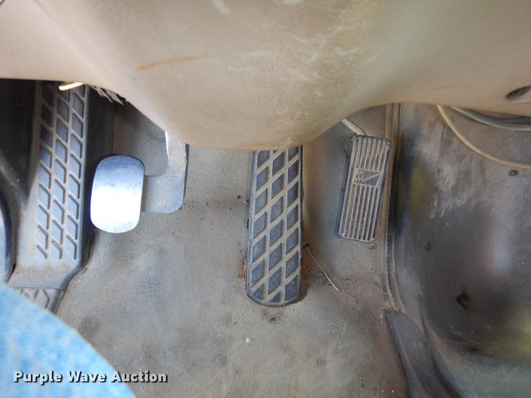 image for item DD6460 2003 Sterling LT7500 dump truck