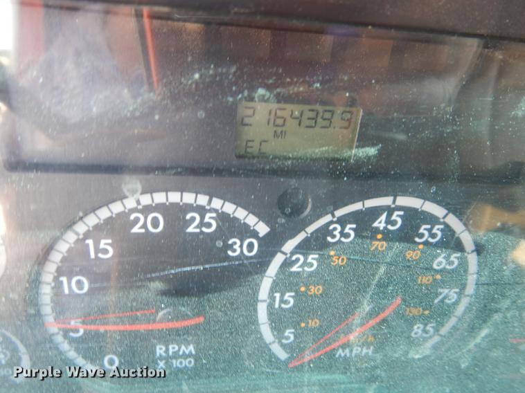 image for item DD6460 2003 Sterling LT7500 dump truck