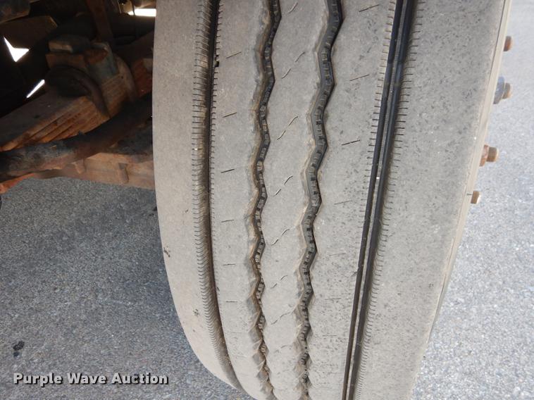 image for item DD6460 2003 Sterling LT7500 dump truck