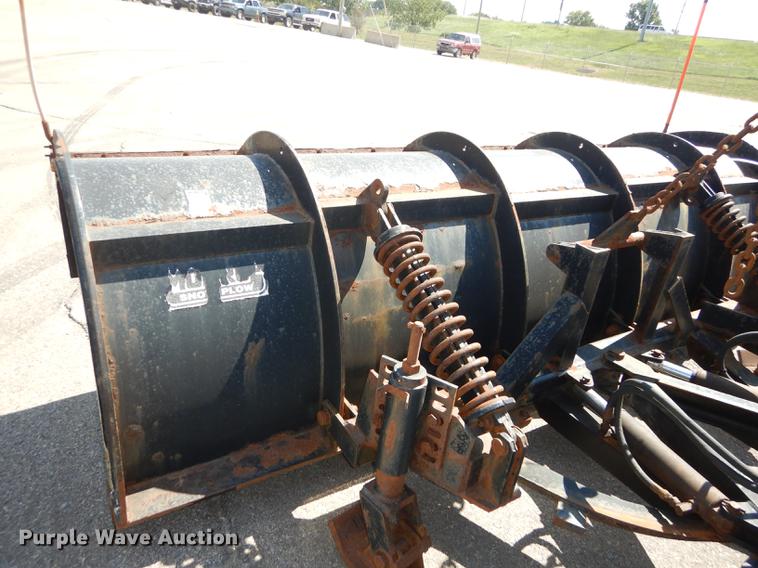 image for item DD6460 2003 Sterling LT7500 dump truck