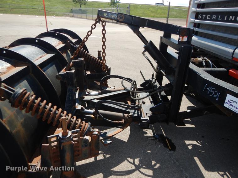 image for item DD6460 2003 Sterling LT7500 dump truck