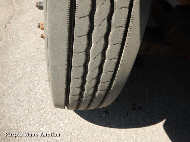 image for item DD6460 2003 Sterling LT7500 dump truck