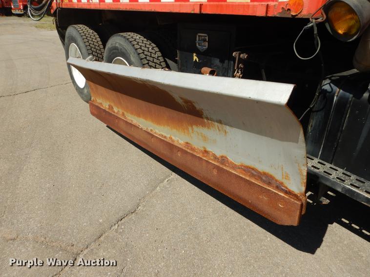 image for item DD6460 2003 Sterling LT7500 dump truck