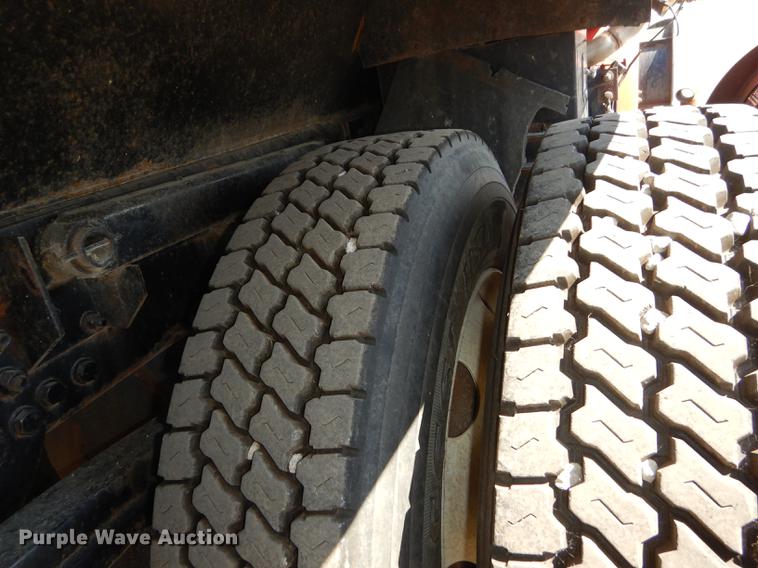 image for item DD6460 2003 Sterling LT7500 dump truck