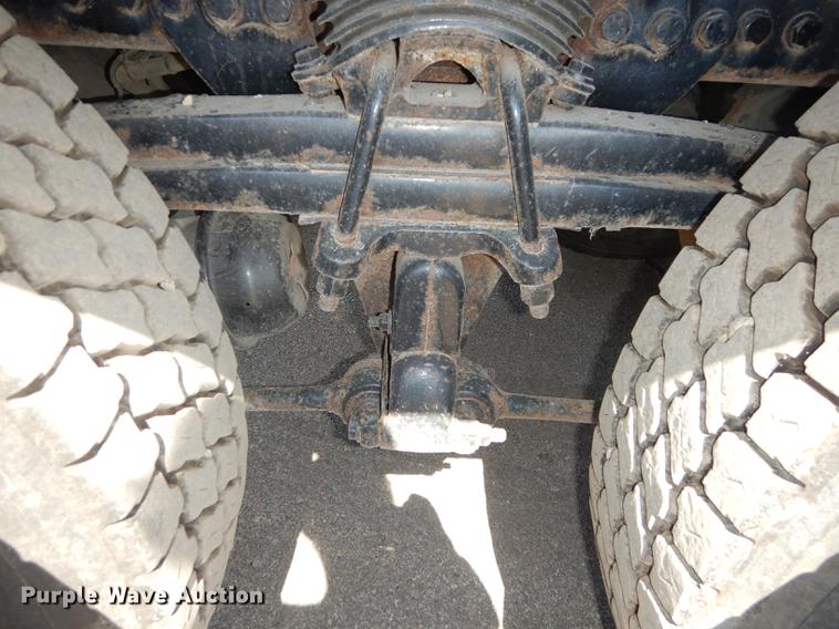 image for item DD6460 2003 Sterling LT7500 dump truck