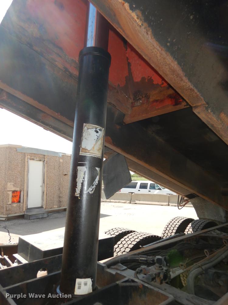 image for item DD6460 2003 Sterling LT7500 dump truck