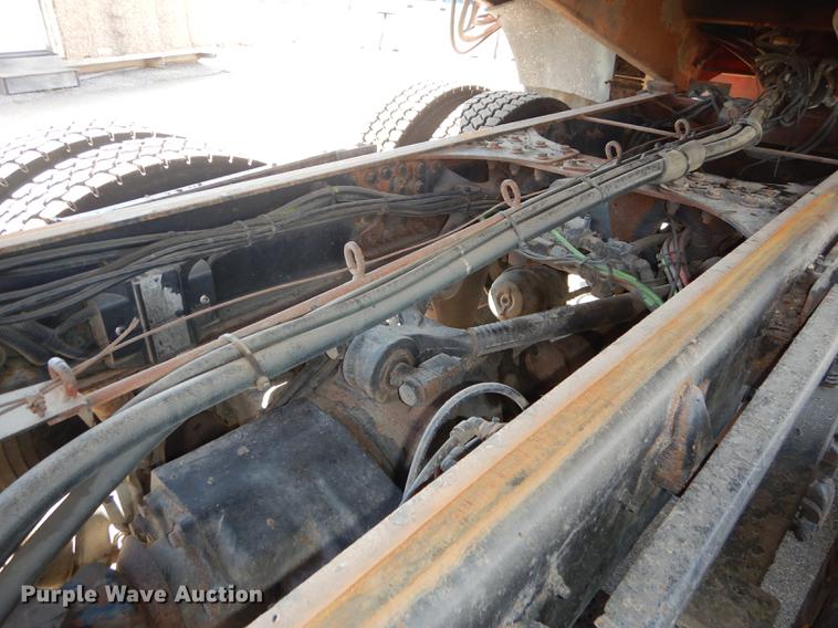 image for item DD6460 2003 Sterling LT7500 dump truck