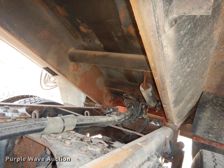 image for item DD6460 2003 Sterling LT7500 dump truck