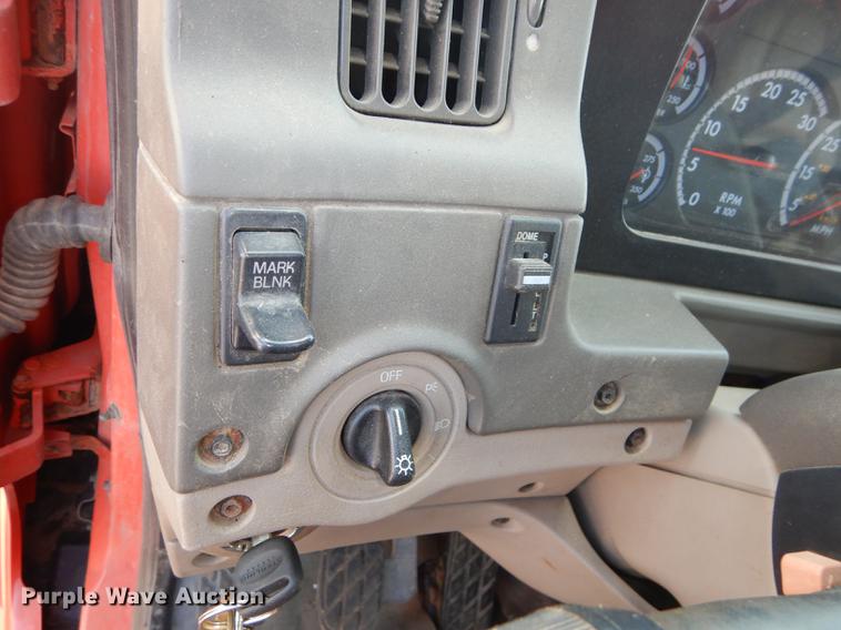 image for item DD6461 2003 Sterling LT7500 dump truck