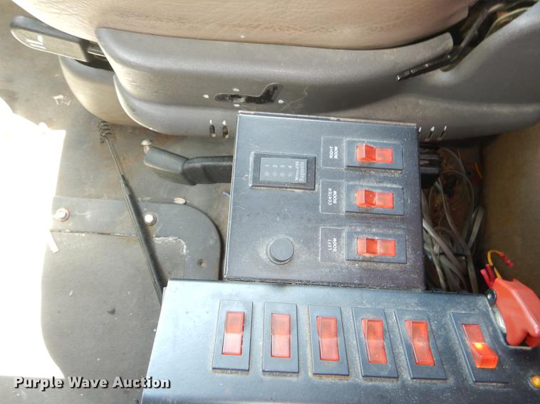 image for item DD6461 2003 Sterling LT7500 dump truck