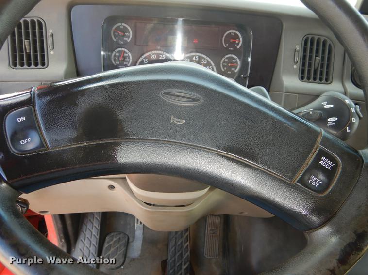 image for item DD6461 2003 Sterling LT7500 dump truck