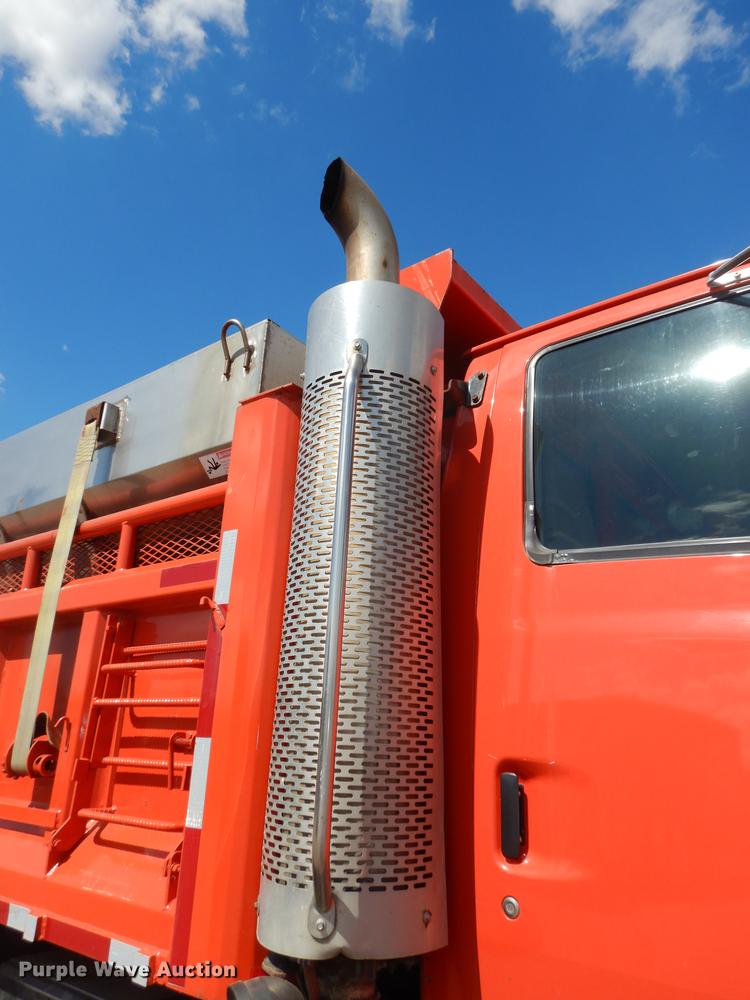 image for item DD6461 2003 Sterling LT7500 dump truck