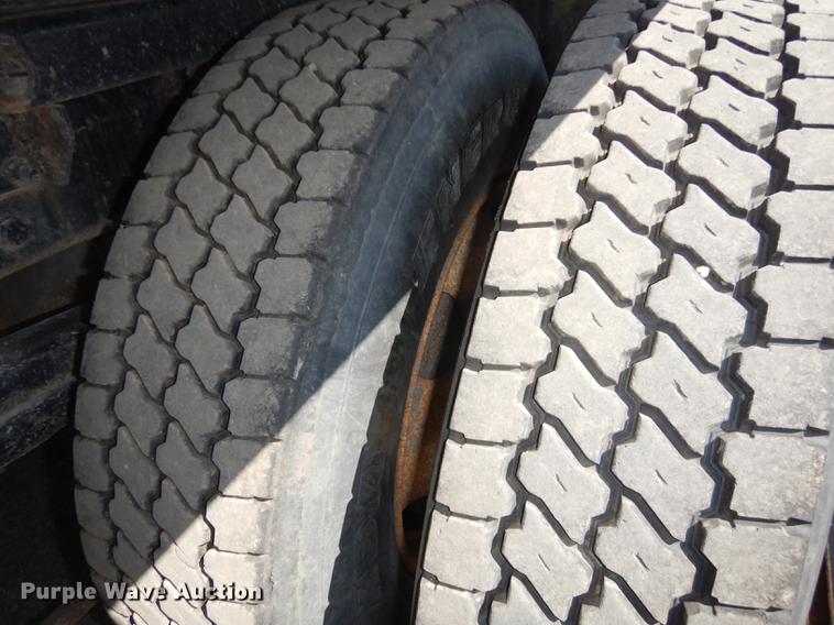 image for item DD6461 2003 Sterling LT7500 dump truck