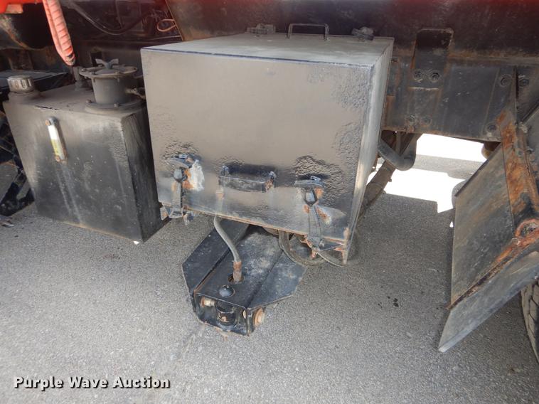 image for item DD6461 2003 Sterling LT7500 dump truck