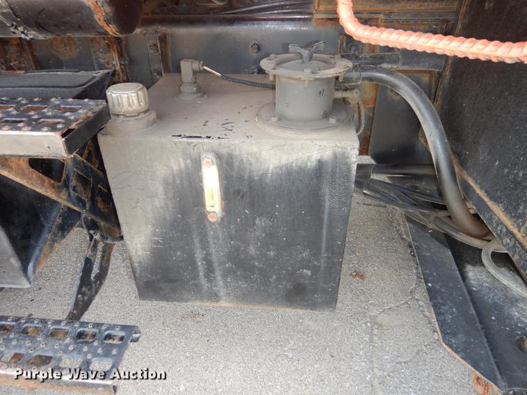 image for item DD6461 2003 Sterling LT7500 dump truck