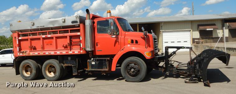 image for item DD6462 2003 Sterling LT7500 dump truck