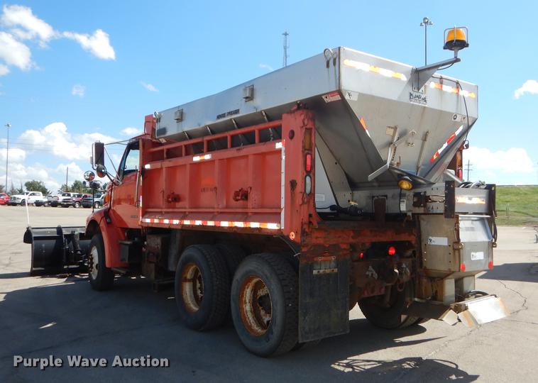 image for item DD6462 2003 Sterling LT7500 dump truck