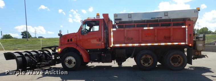 image for item DD6462 2003 Sterling LT7500 dump truck