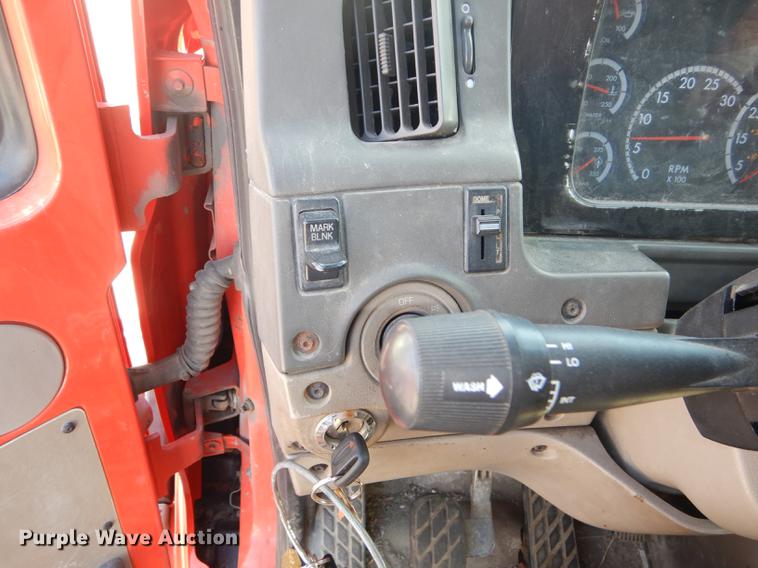 image for item DD6462 2003 Sterling LT7500 dump truck