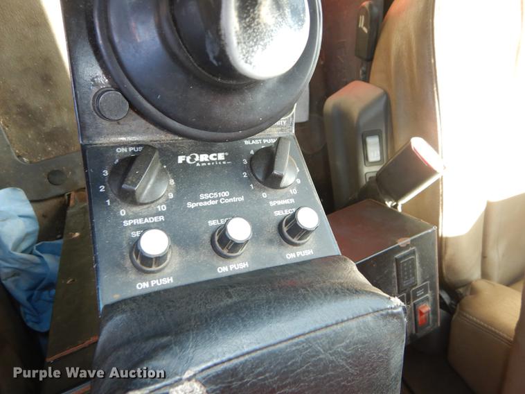 image for item DD6462 2003 Sterling LT7500 dump truck