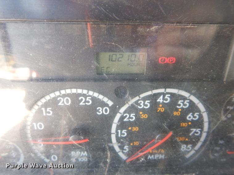 image for item DD6462 2003 Sterling LT7500 dump truck