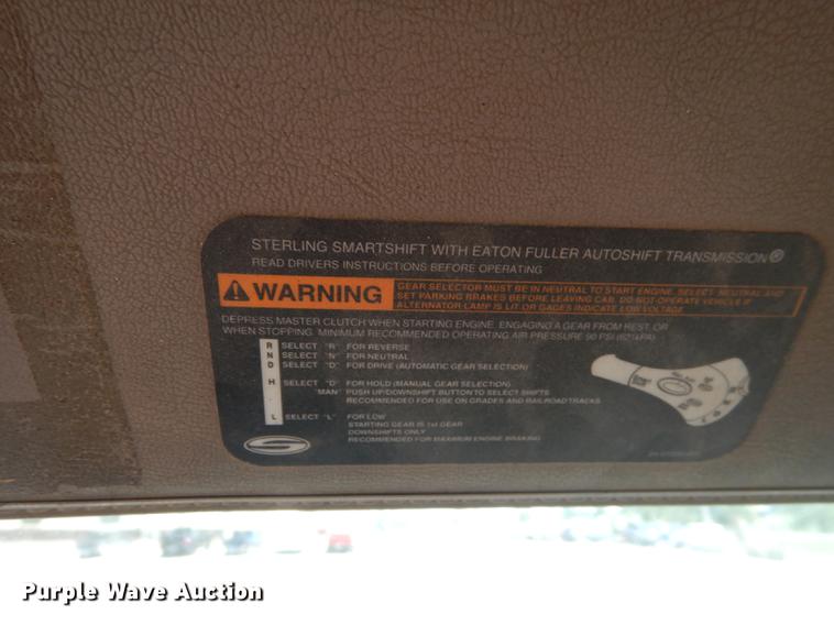 image for item DD6462 2003 Sterling LT7500 dump truck
