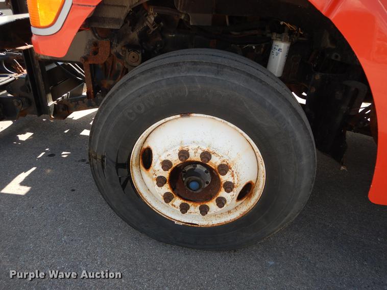 image for item DD6462 2003 Sterling LT7500 dump truck