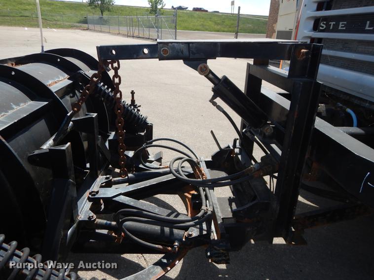 image for item DD6462 2003 Sterling LT7500 dump truck