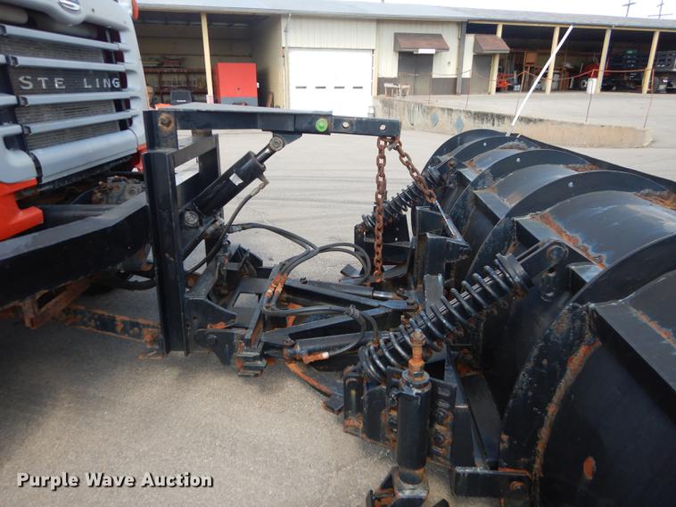 image for item DD6462 2003 Sterling LT7500 dump truck